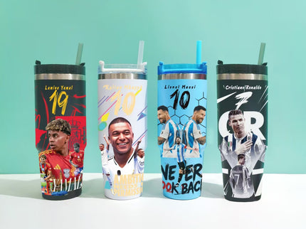 Premium Insulated stainless steel Football Legends Tumbler with Lid and Straws|Messi|Ronaldo|Lamine|Kylian900ml |Hot and Cold|100% Leakproof Tumbler,Travel Sipper for Hot and Cold Drinks, Coffee, Water, Iced Tea or Smoothie, Travel, Multi Colour